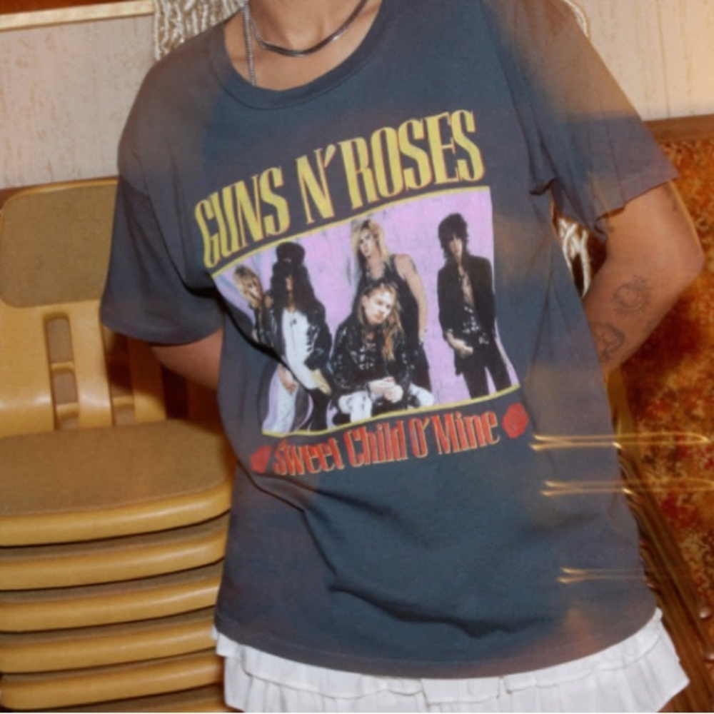 NEW DAYDREAMER Guns N' Roses Graphic T-Shirt - Black